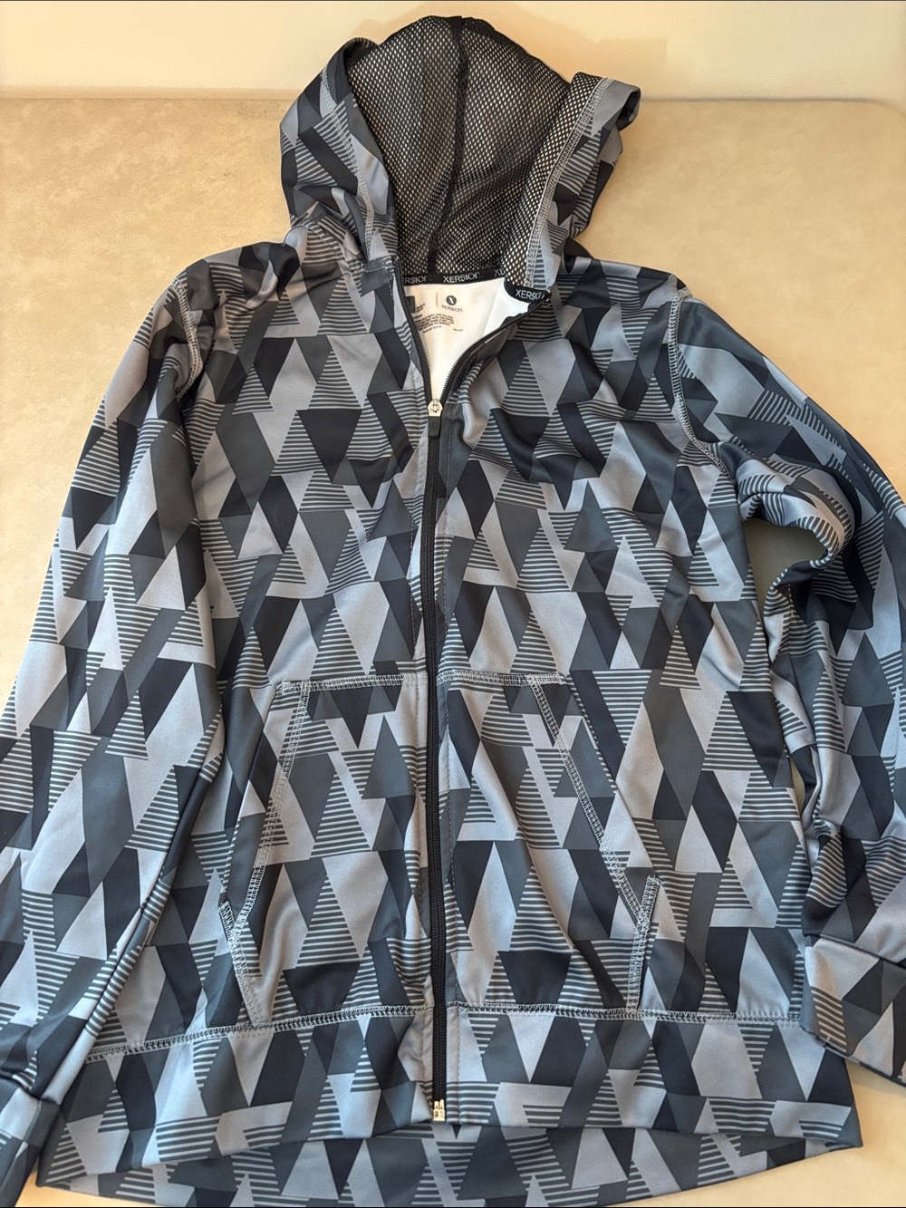 Xersion Kids Geometric Hooded Jacket - Black/Gray